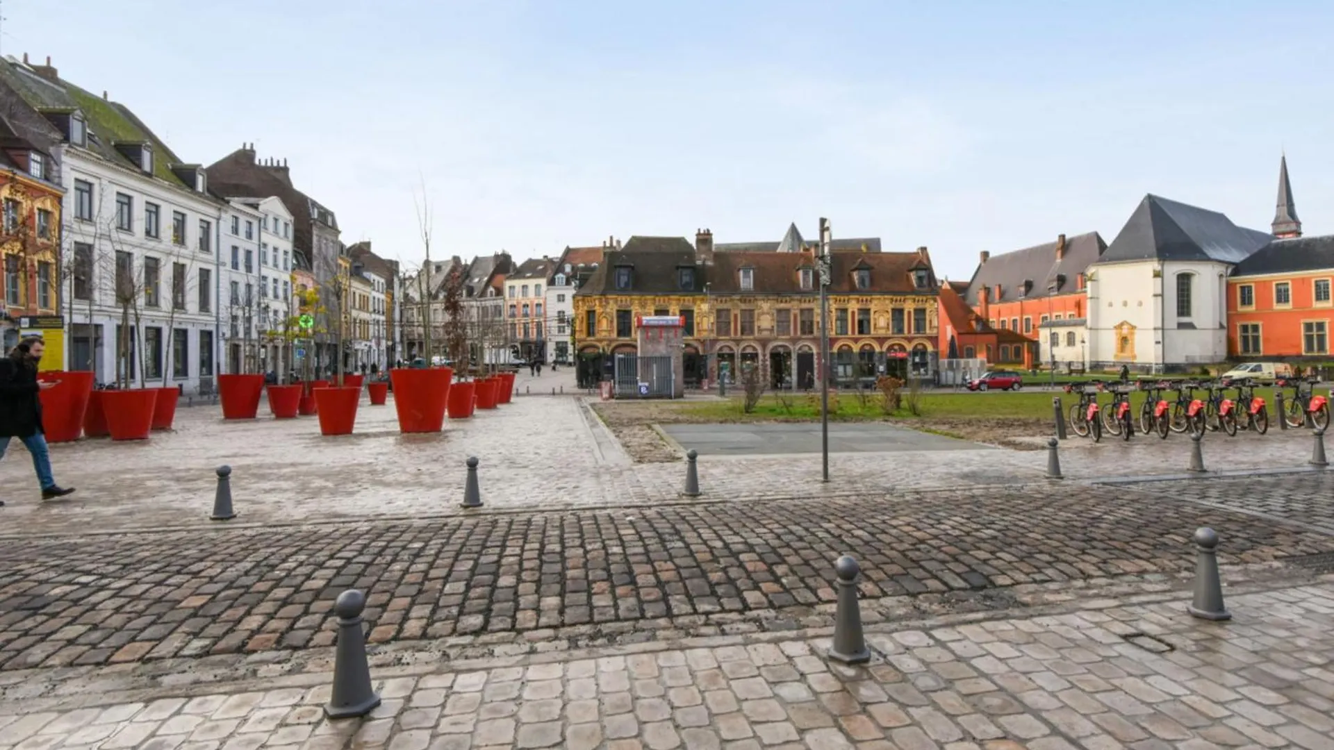 Charming Flat At The Heart Of Old Lille - Welkeys Apartment France