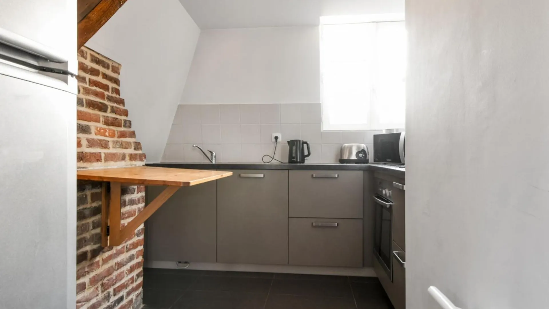 Charming Flat At The Heart Of Old Lille - Welkeys Apartment